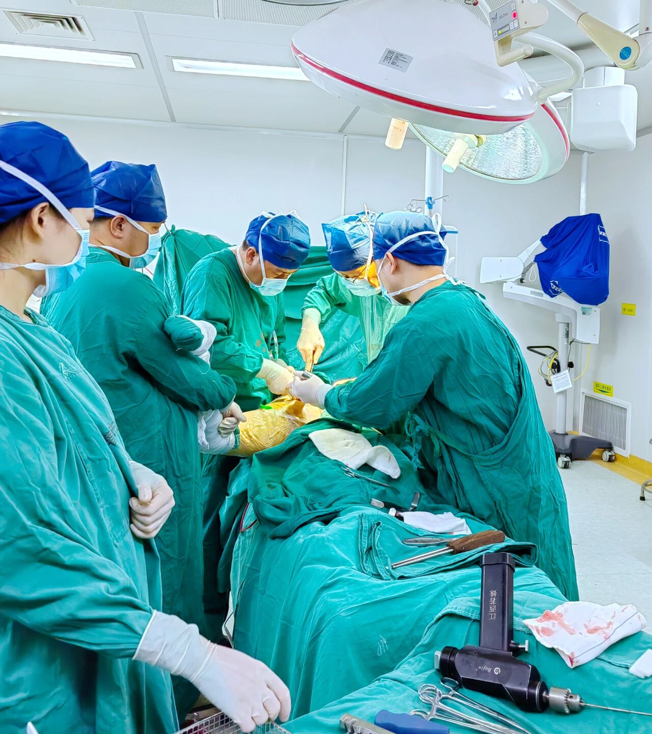 微信图片_2025-10-28_083500_912.jpg 微信图片_2025-10-28_083500_912.jpg