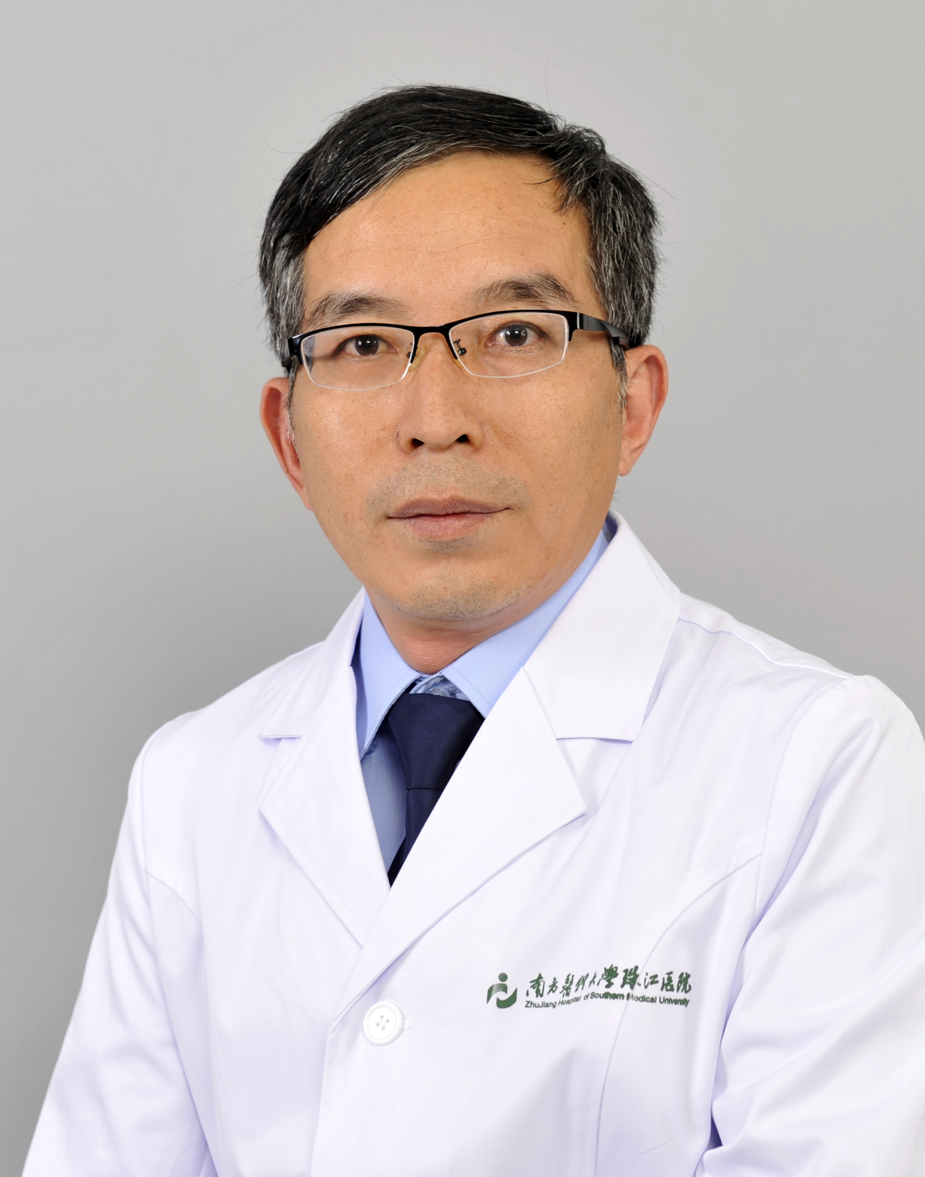 王清华.png 王清华.png