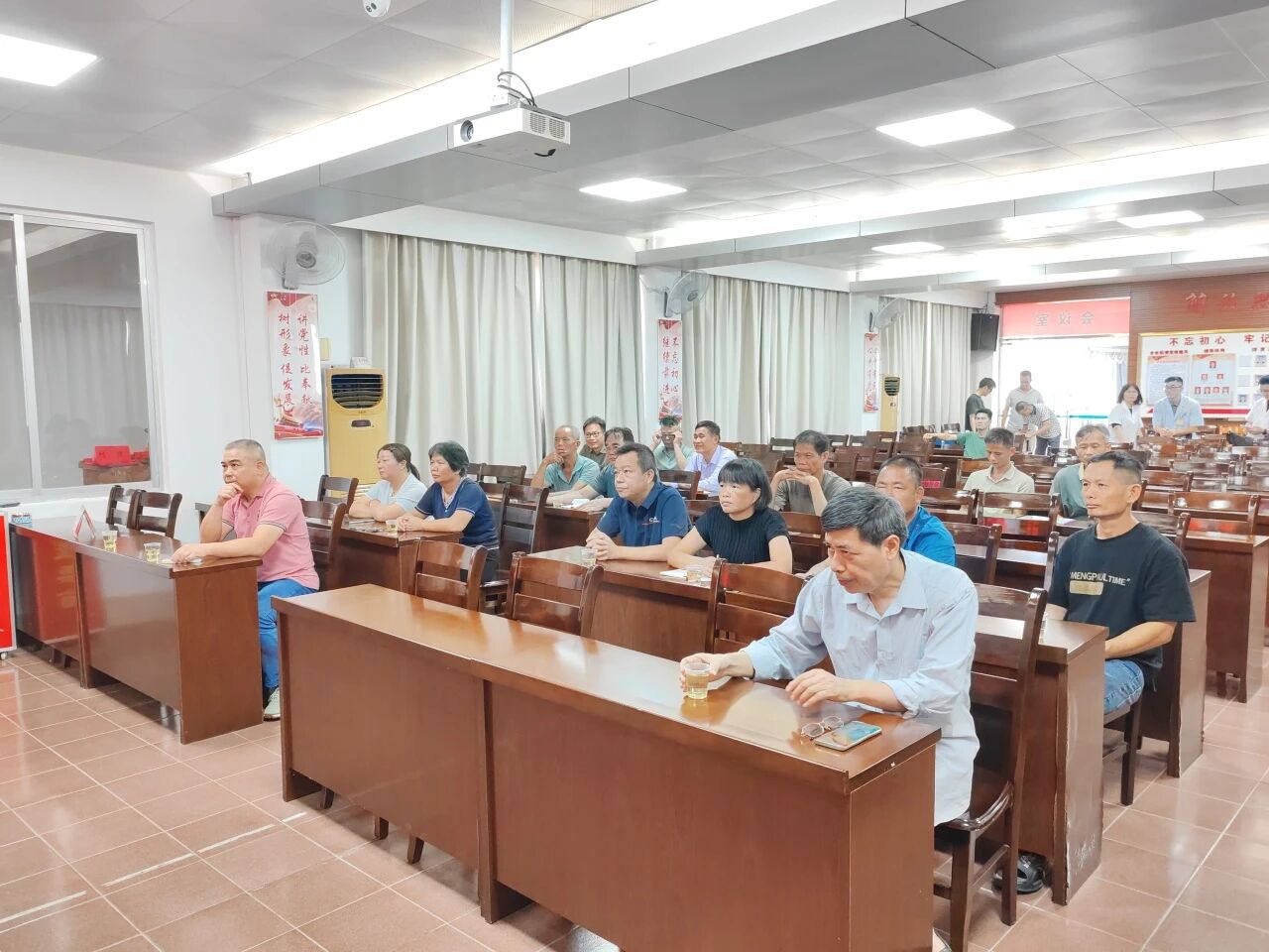 微信图片_2025-09-16_160044_386.jpg 微信图片_2025-09-16_160044_386.jpg